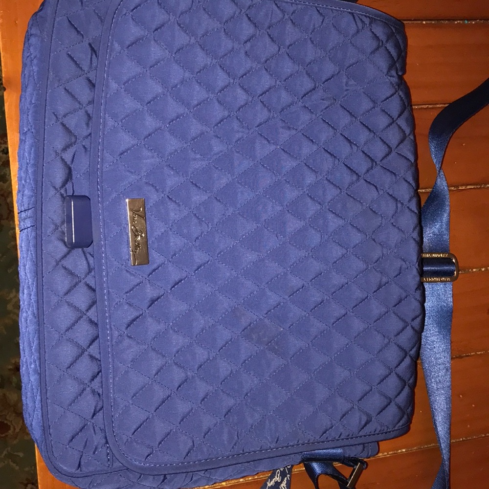 Vera Bradley Navy Messenger Bag, LIKE NEW!